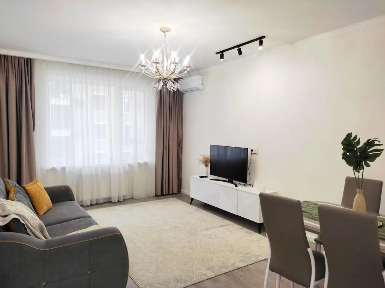 Qonaq Apartments 4You 191 Almaty Kazachstán