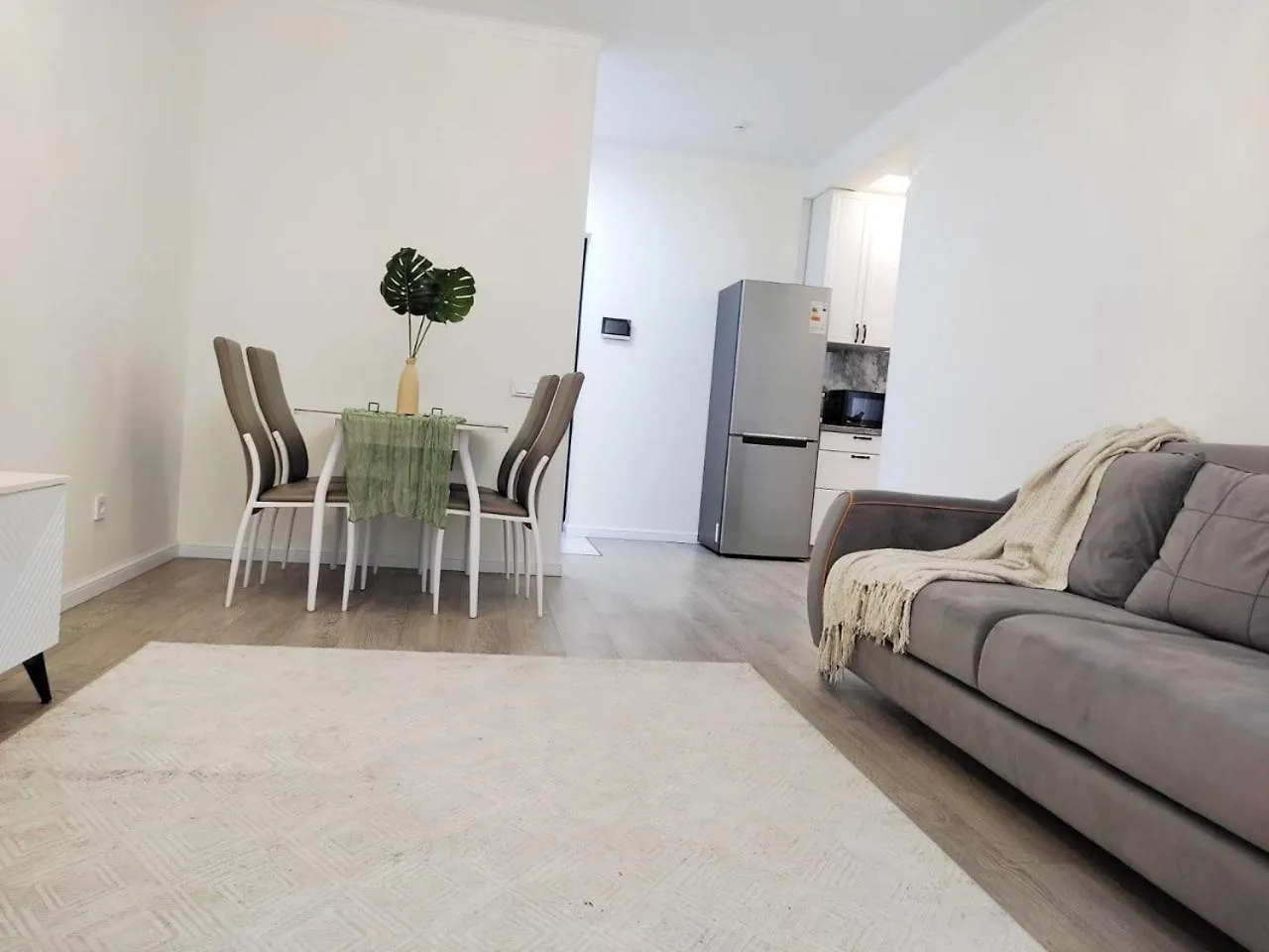 Qonaq Apartments 4You 191 Almaty 0*,